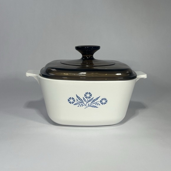 Corningware Other - Vintage 1960's Corning Ware Blue Cornflower Casserole Dish 1 3/4QT w/ lid U.S.A.